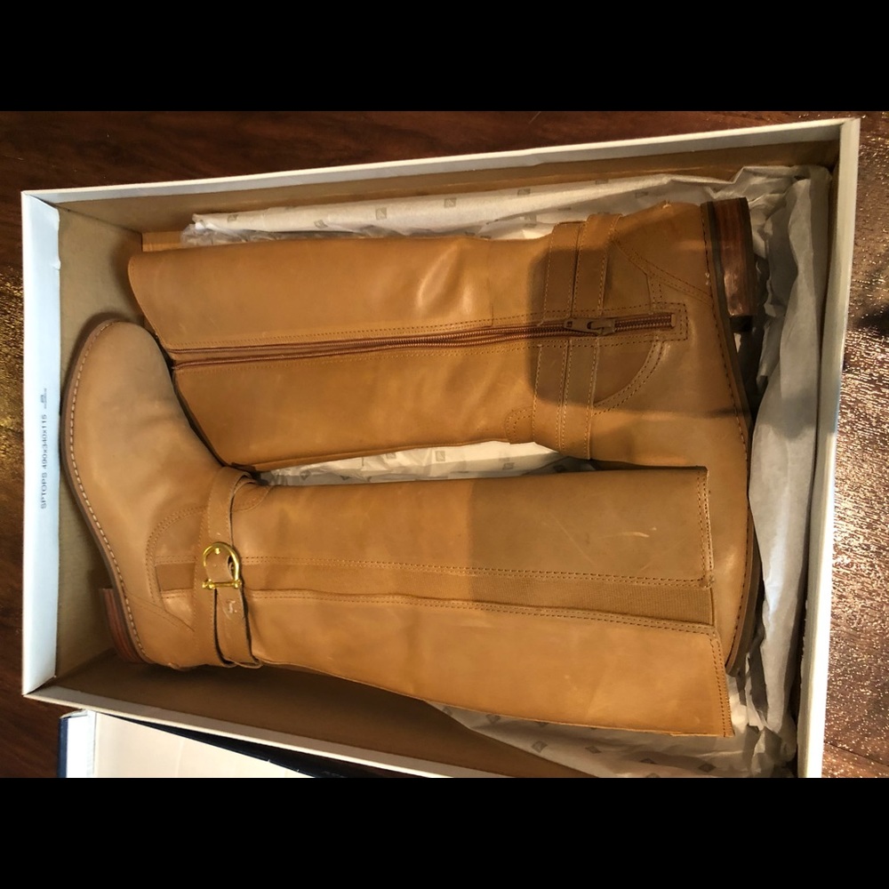 Sperry boots